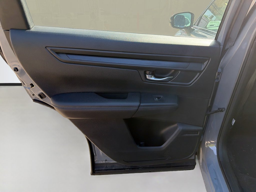 Used 2024 Honda CR-V LX image 25
