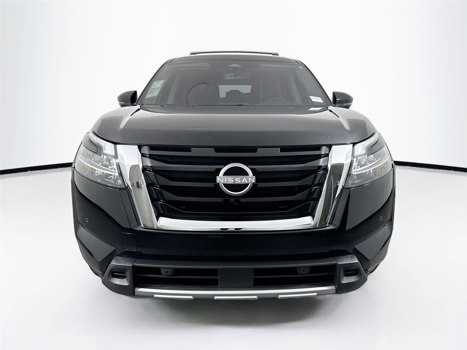 Used 2024 Nissan Pathfinder SL video 3