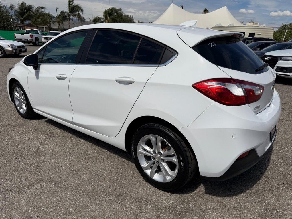 Used 2019 Chevrolet Cruze LT w/ Convenience Package FWD image 7