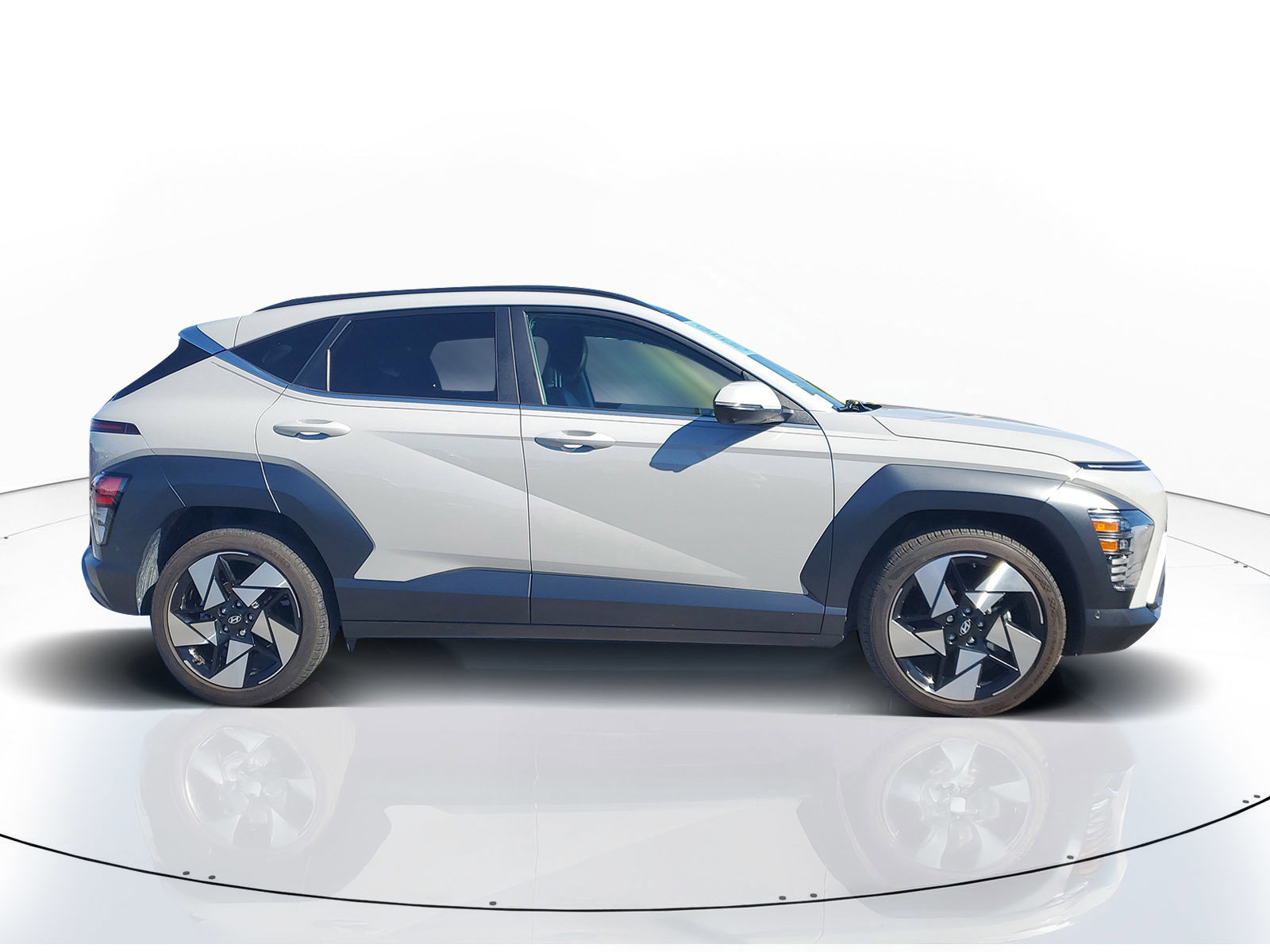 Used 2024 Hyundai Kona Limited image 4
