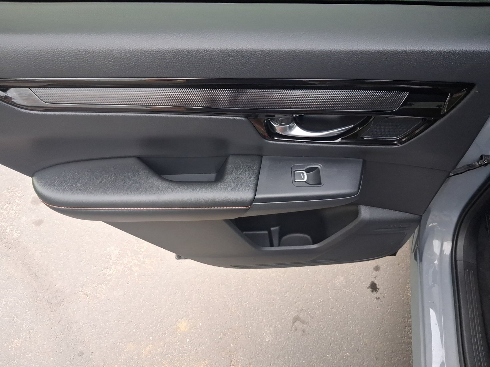 Used 2025 Honda CR-V Sport Touring image 26