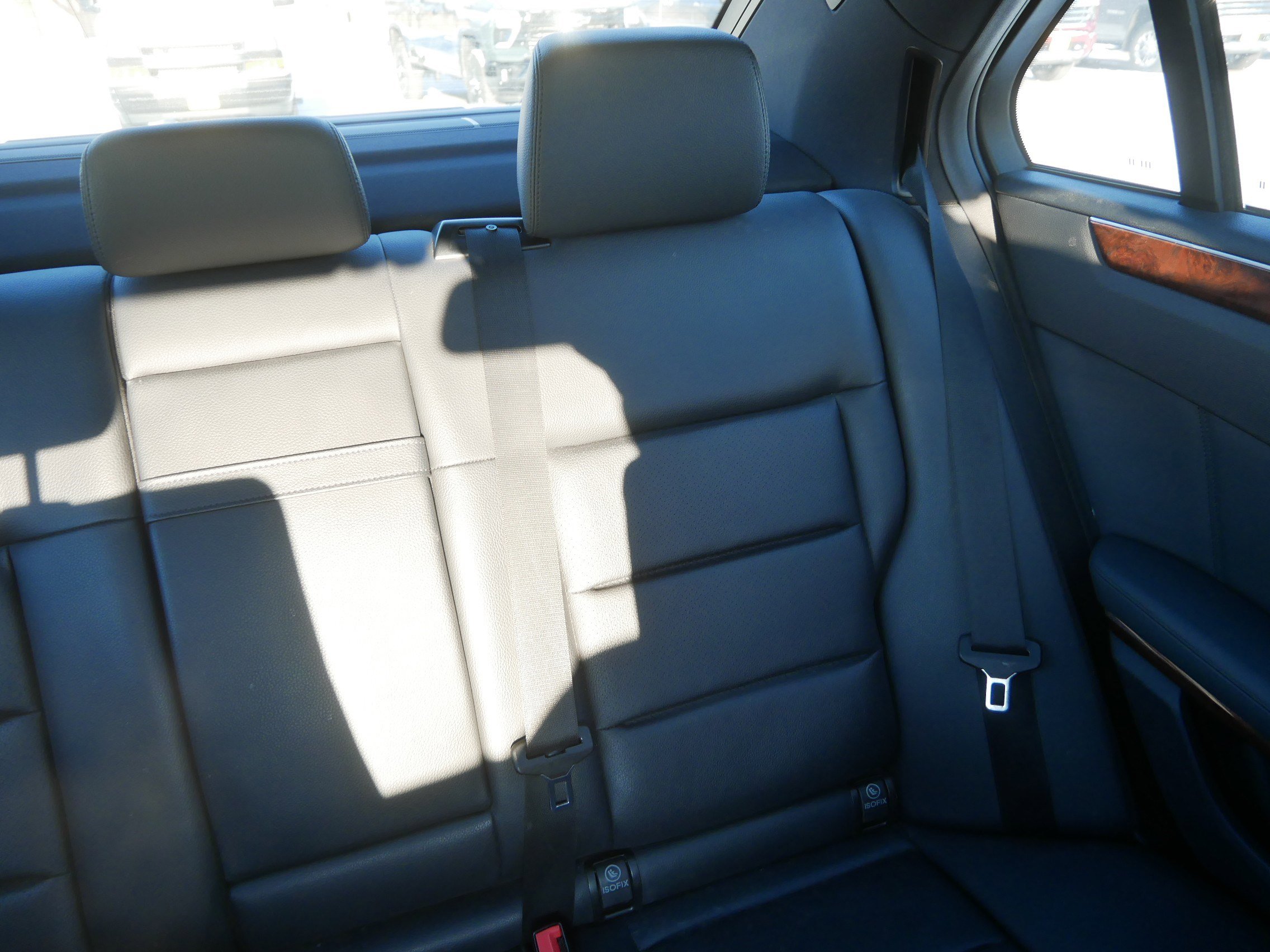 Used 2013 Mercedes-Benz E 350 4MATIC Sedan image 14