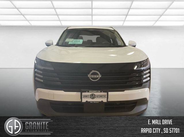 Used 2025 Nissan Kicks SV w/ SV Premium Package image 2