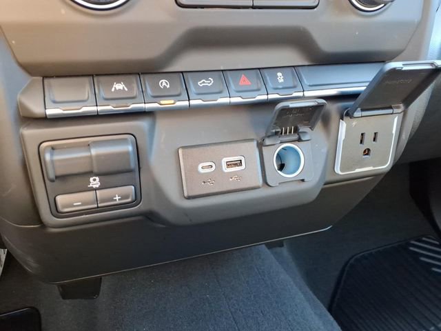 Used 2025 Chevrolet Silverado 1500 Custom image 27