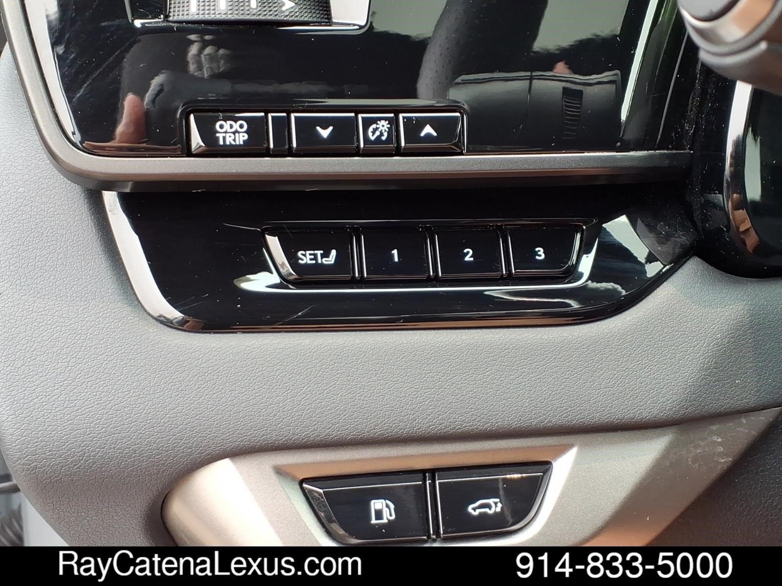 Certified 2024 Lexus RX 500h F Sport w/ Convenience Package AWD/4WD image 11