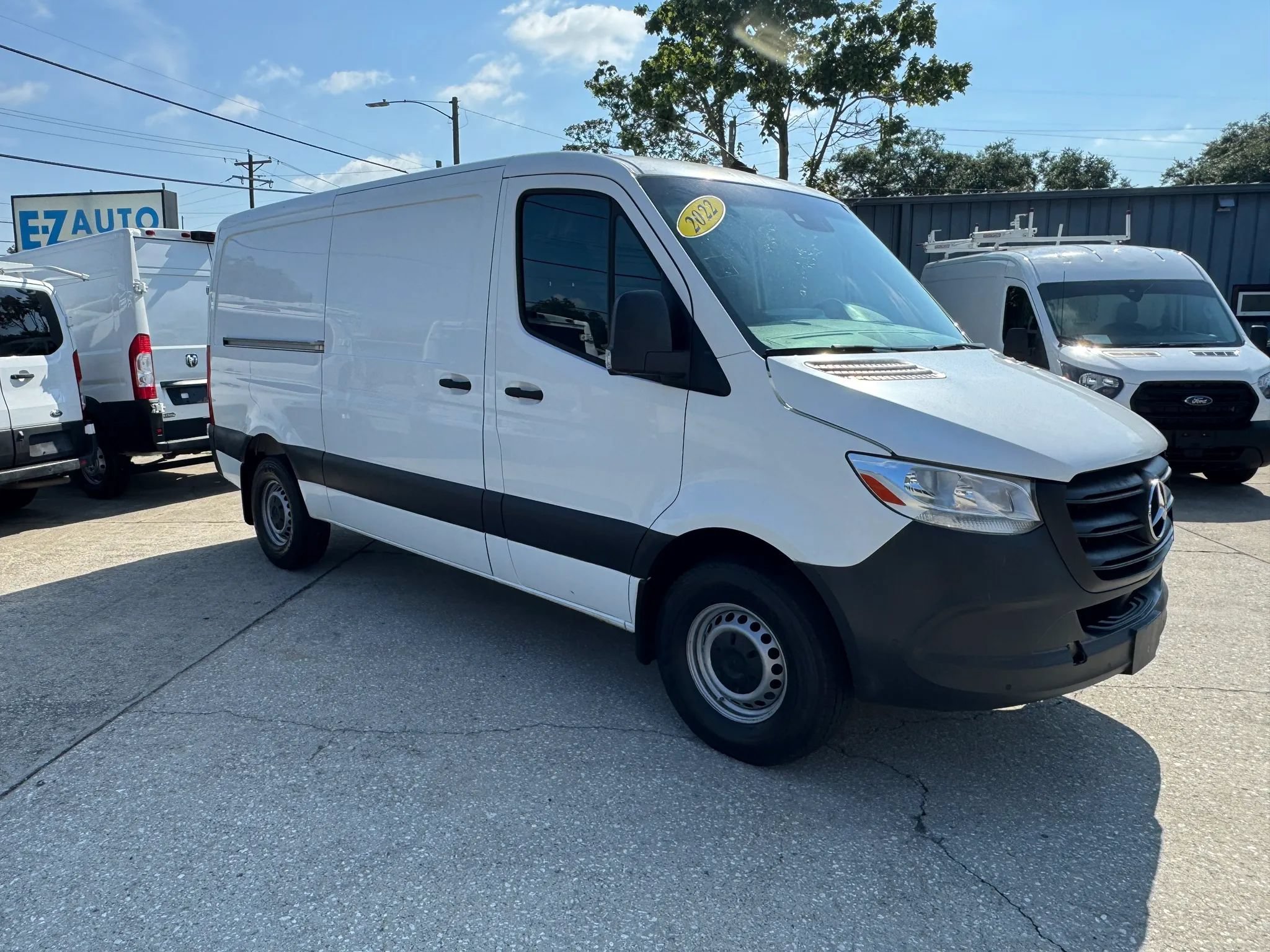 Used 2022 Mercedes-Benz Sprinter 1500 image 2