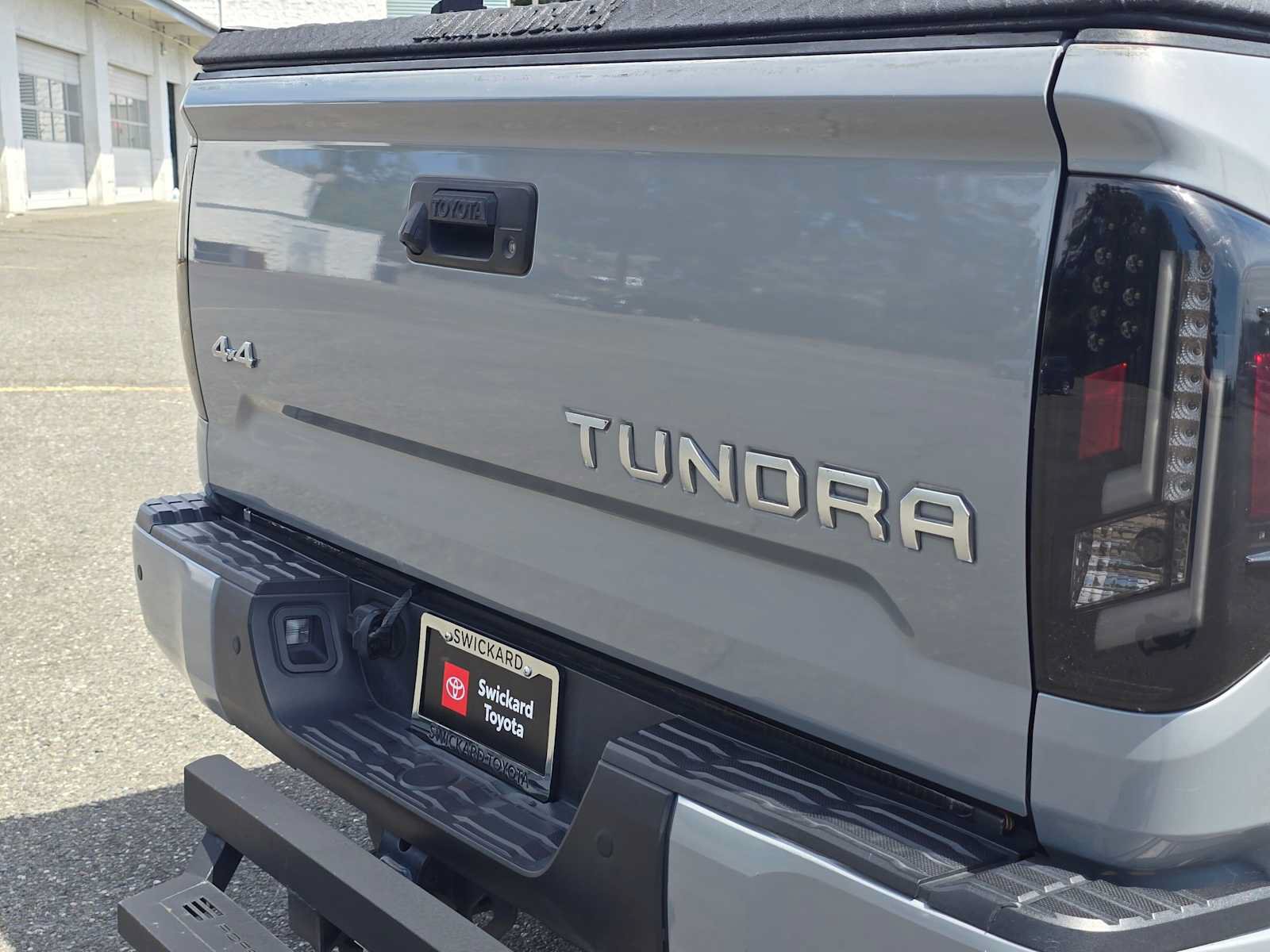 Used 2019 Toyota Tundra Limited AWD/4WD image 14