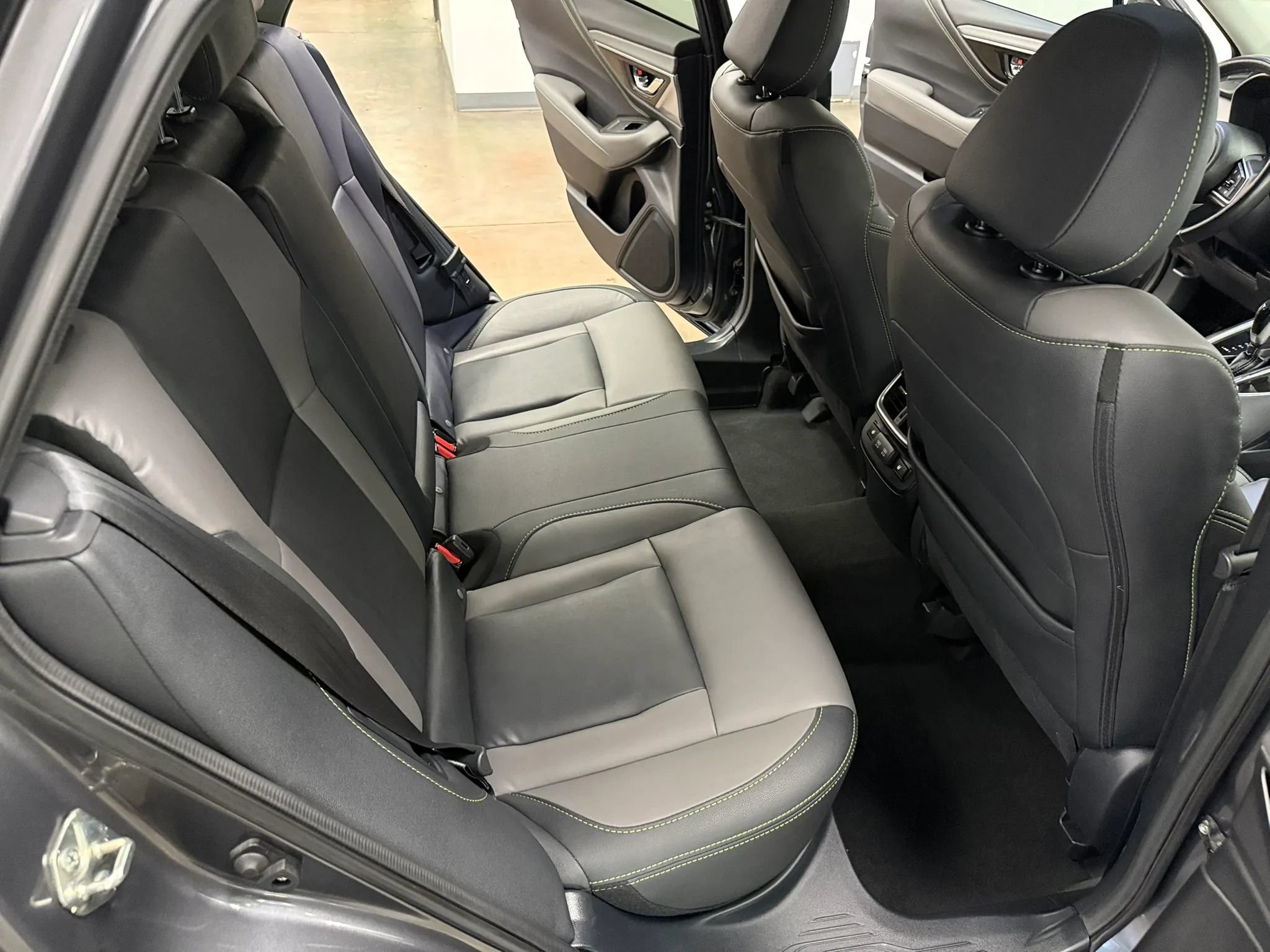 Used 2021 Subaru Outback Onyx Edition XT AWD/4WD image 14
