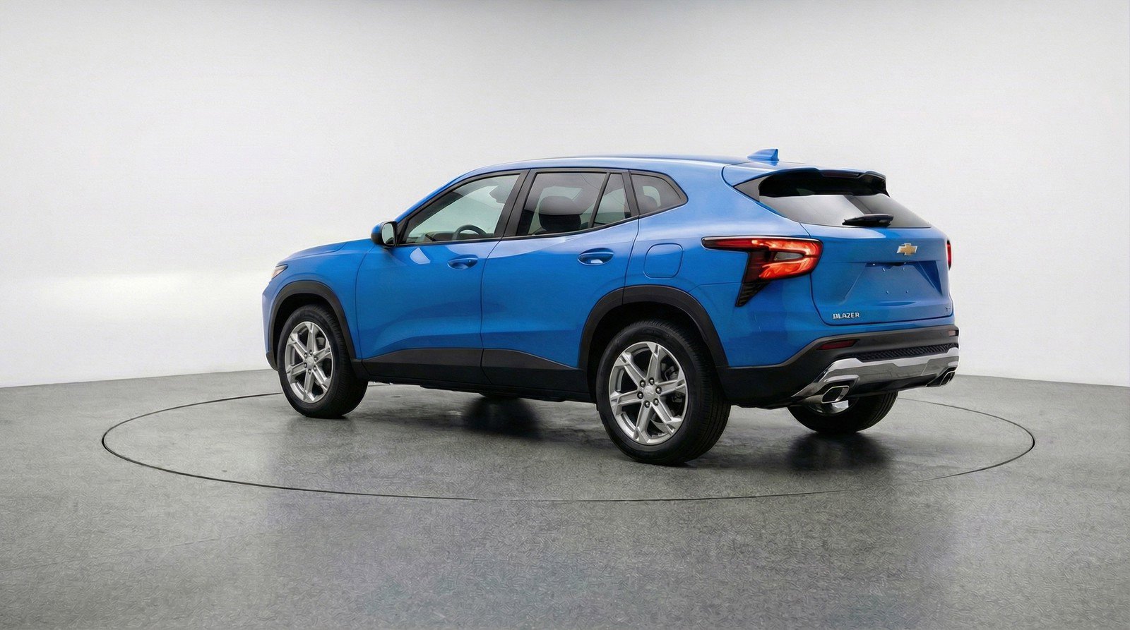 Used 2025 Chevrolet Blazer LT image 6