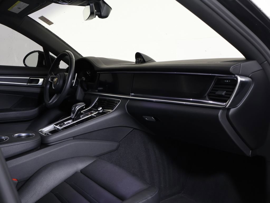 Certified 2023 Porsche Panamera 4 Platinum Edition w/ Assistance Package image 7