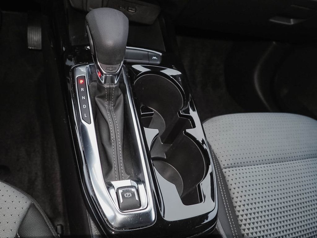 Certified 2025 Chevrolet Trax LT w/ LT Convenience Package image 15