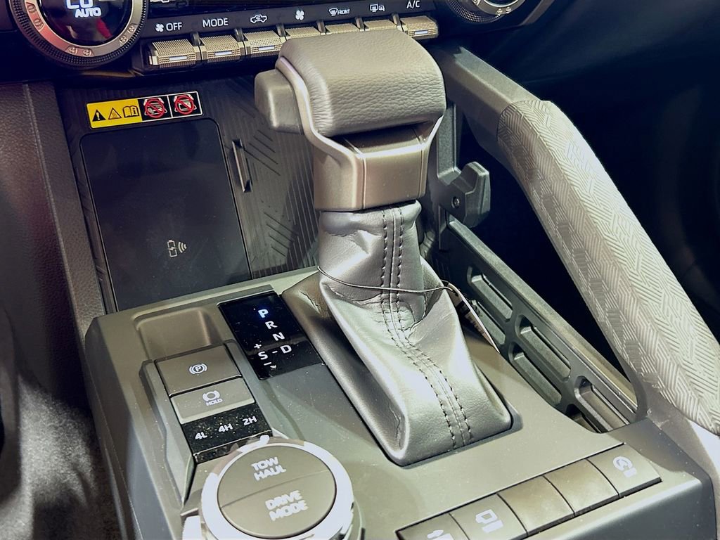 New 2025 Toyota Tacoma Limited image 17