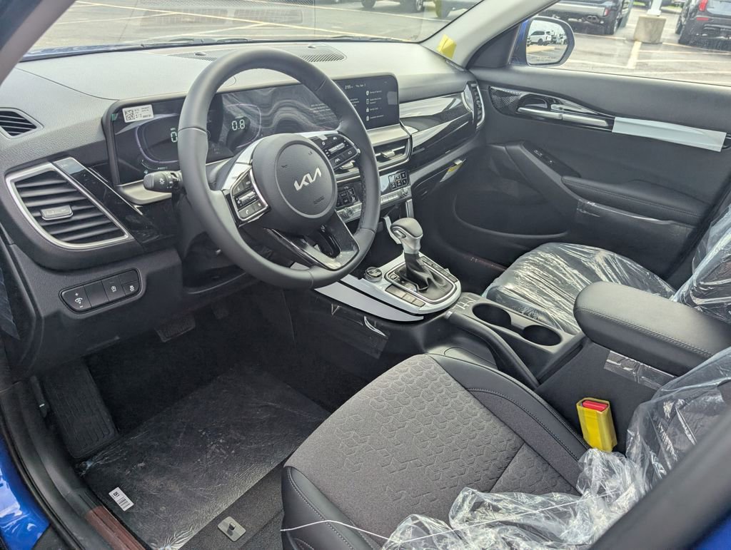 New 2026 Kia Seltos S image 12