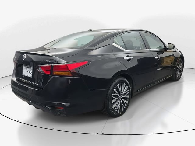 Used 2024 Nissan Altima 2.5 SV image 9