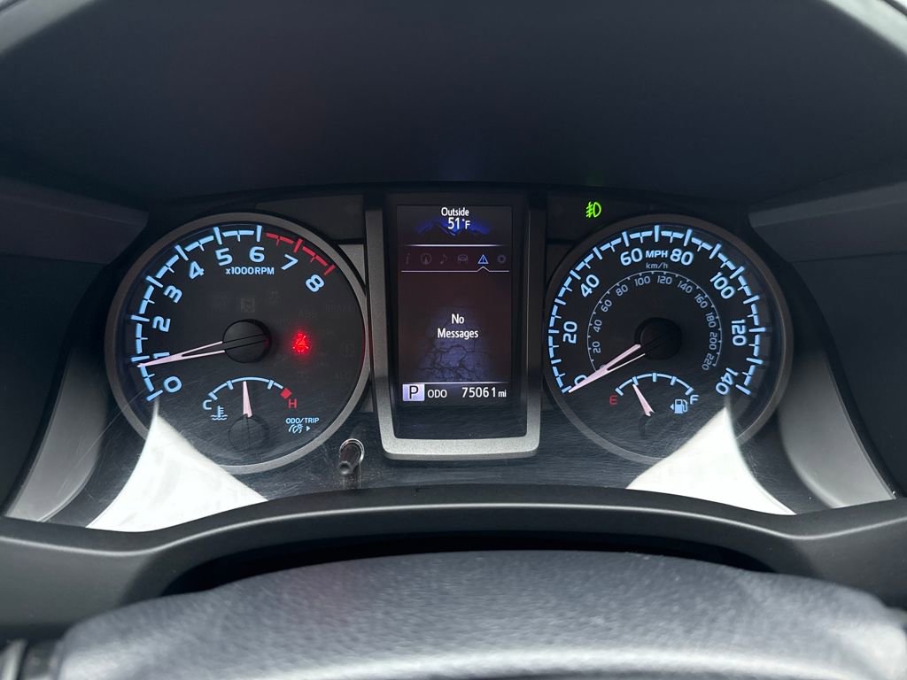 Used 2017 Toyota Tacoma TRD Sport image 22