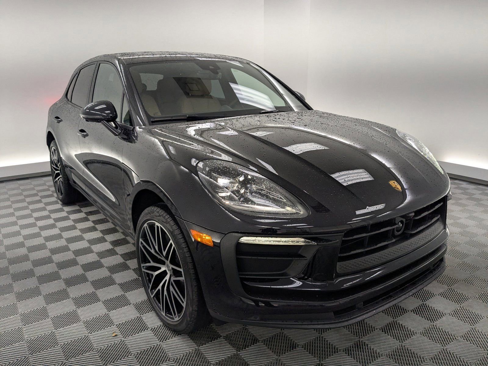 New 2026 Porsche Macan image 7