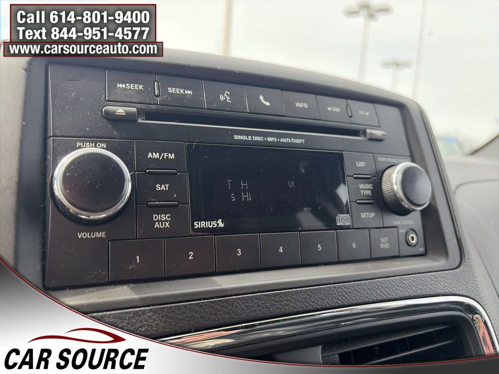 Used 2014 Dodge Grand Caravan SXT image 22