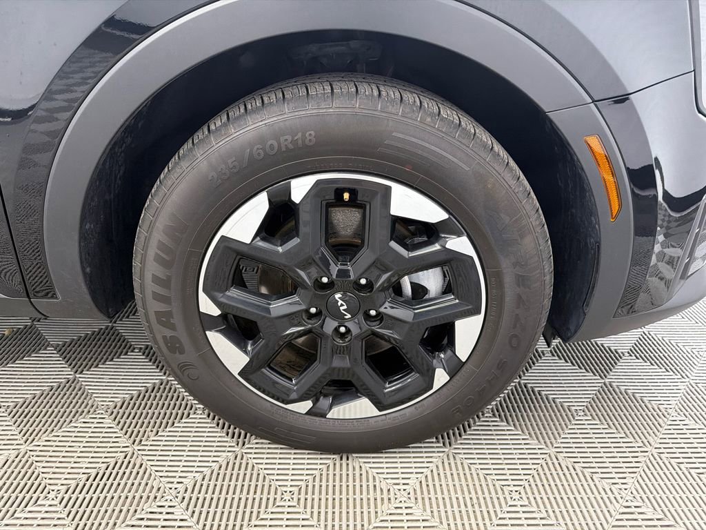 Used 2024 Kia Sorento S FWD image 13
