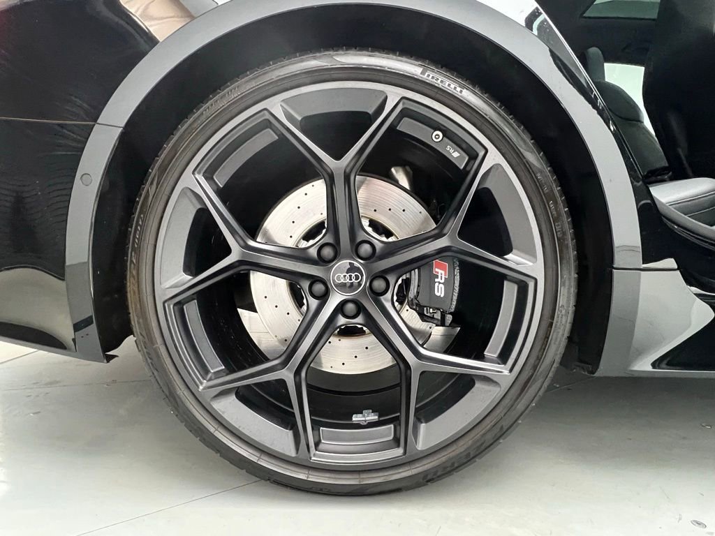 Used 2024 Audi RS 6 performance image 26