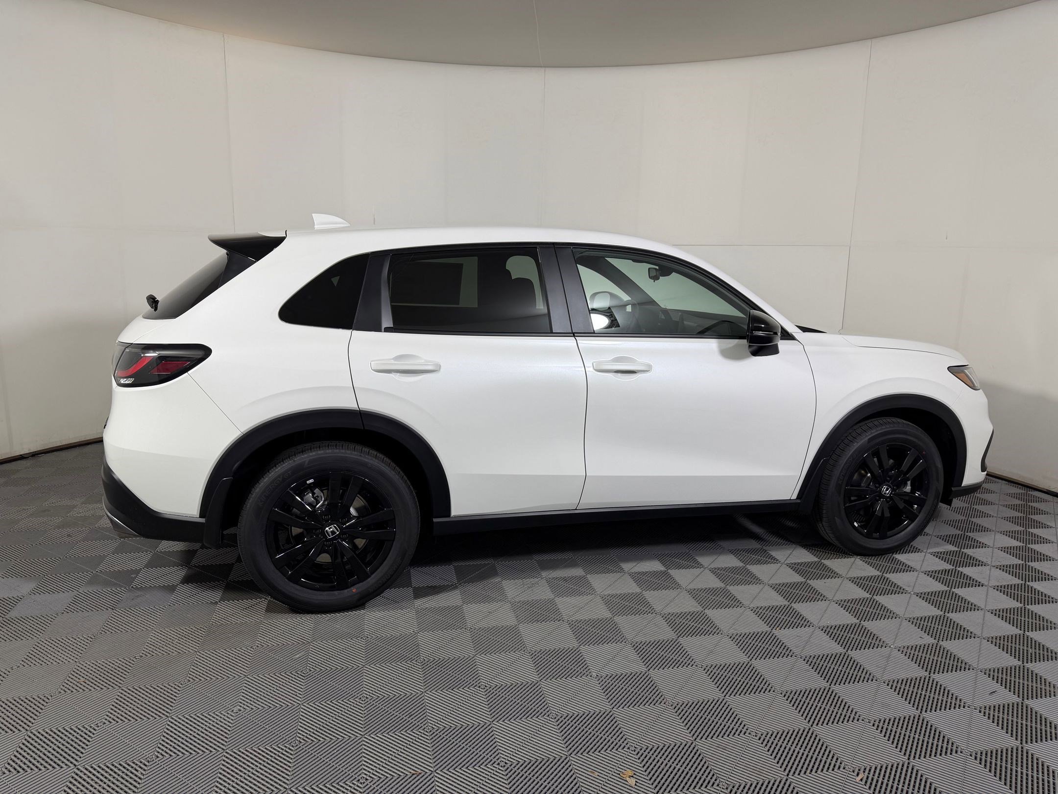New 2026 Honda HR-V Sport image 7