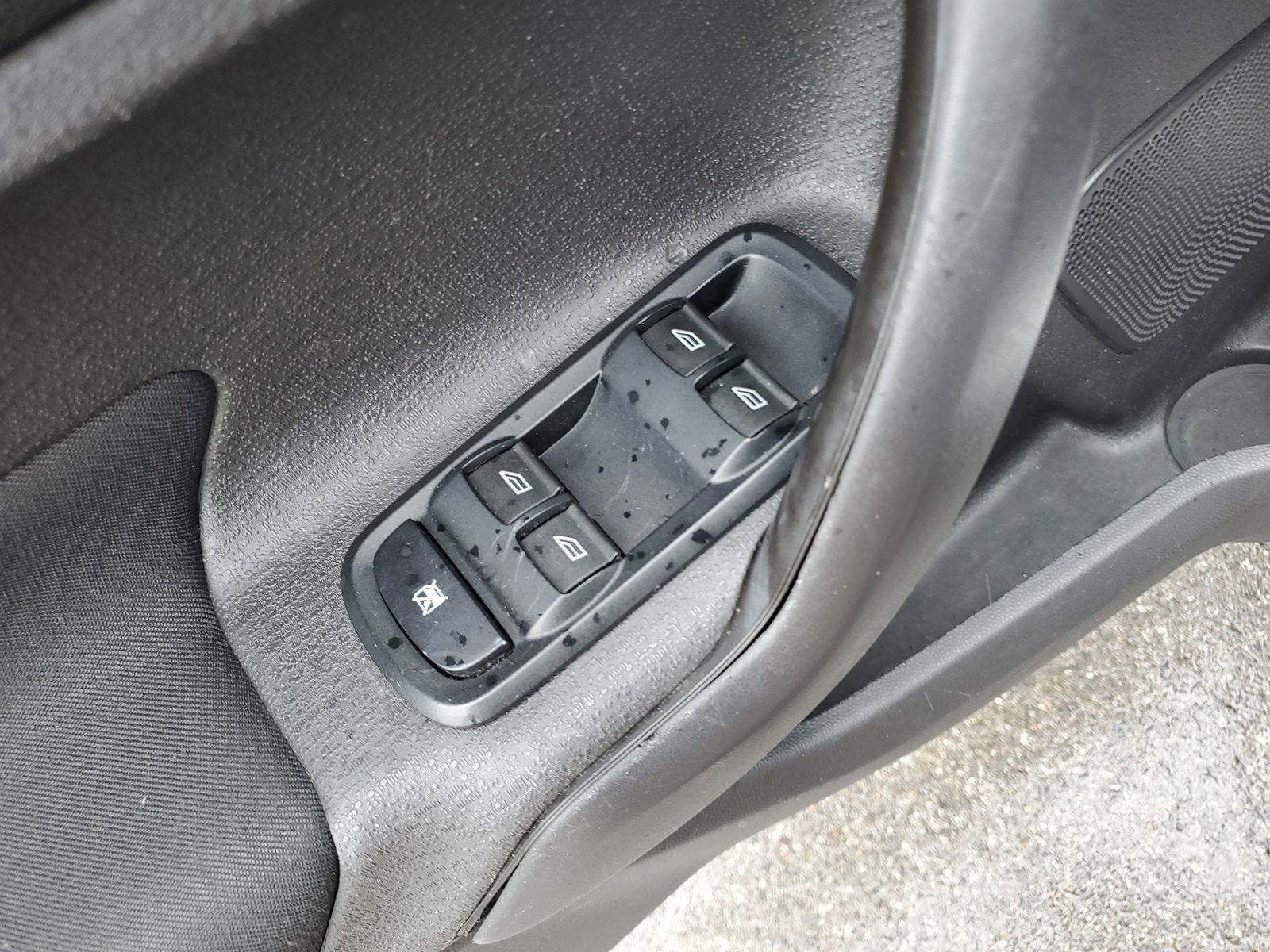 Used 2015 Ford Fiesta SE FWD image 19