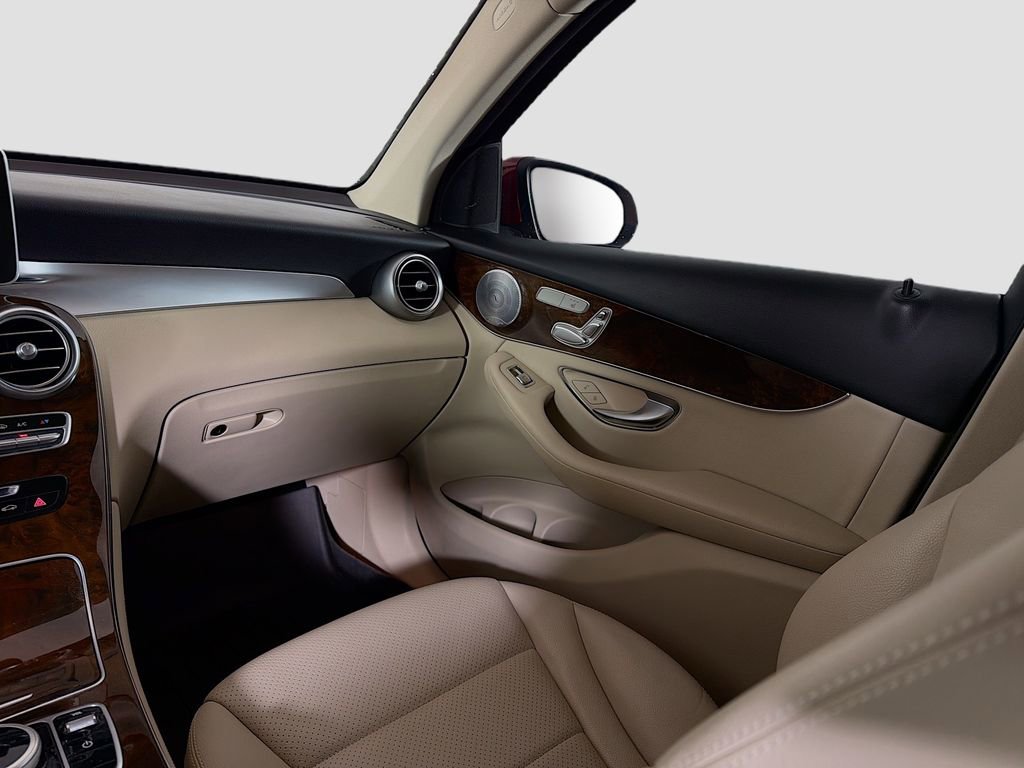 Certified 2018 Mercedes-Benz GLC 300 4MATIC image 26