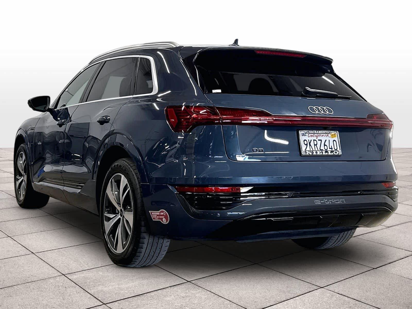 Used 2024 Audi Q8 e-tron Premium Plus AWD/4WD image 14