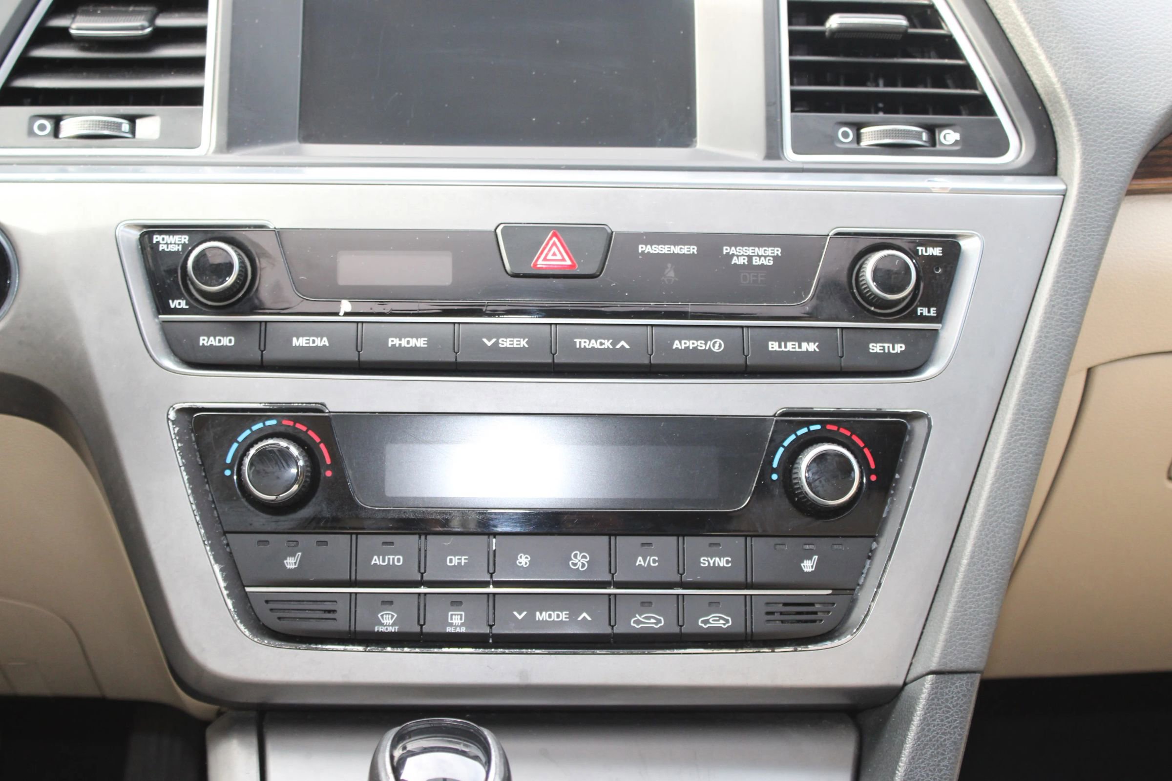 Used 2017 Hyundai Sonata Limited FWD image 11