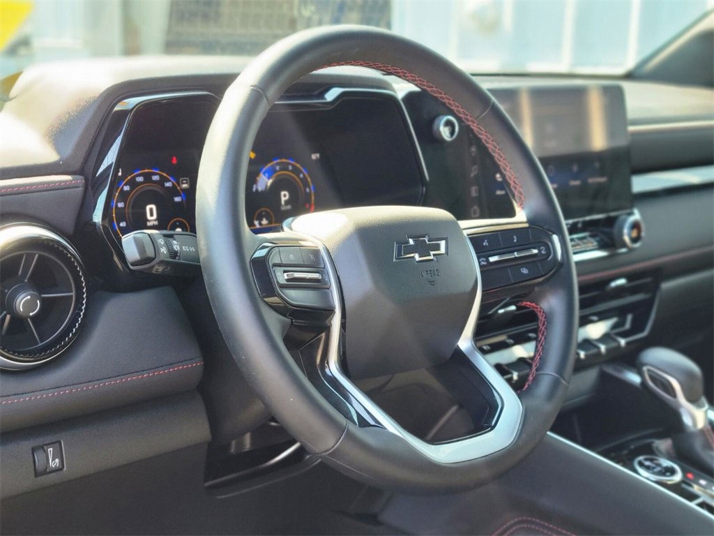 Used 2024 Chevrolet Colorado Z71 w/ Z71 Convenience Package 2 image 18