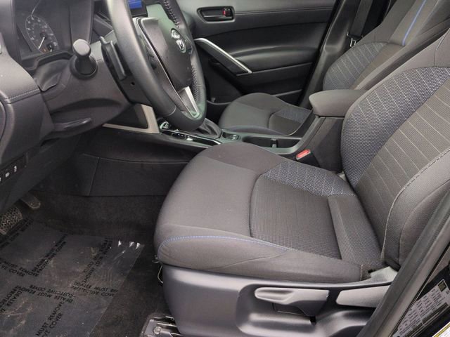 Used 2025 Toyota Corolla Cross AWD Hybrid w/ Moonroof Package image 13