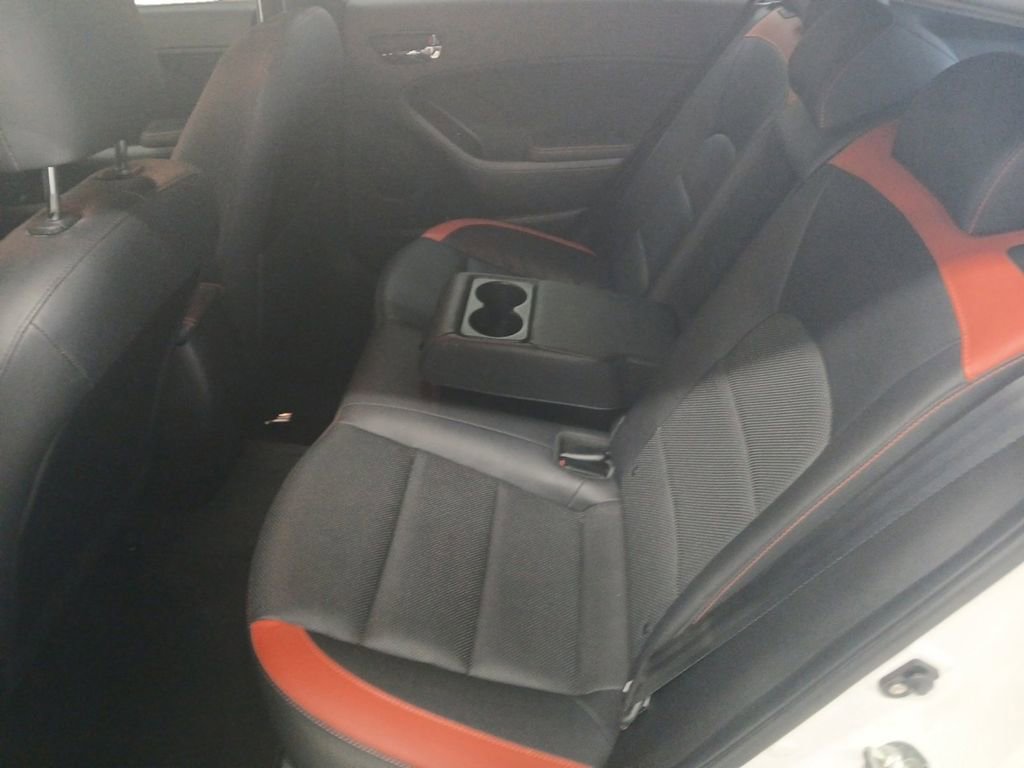 Used 2018 Kia Forte SX image 11