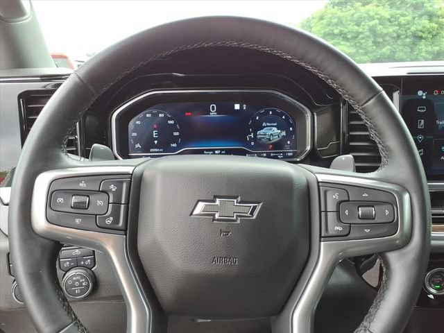 Used 2023 Chevrolet Silverado 1500 RST w/ Rally Edition AWD/4WD image 18