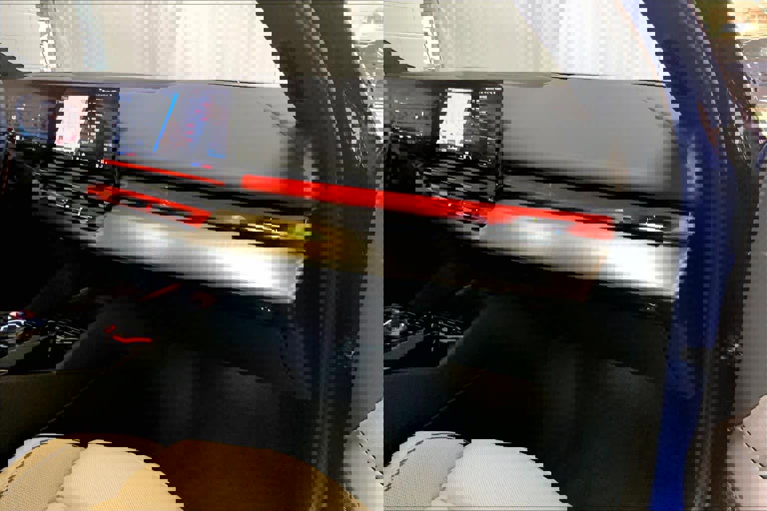 Used 2025 BMW M5 w/ Carbon Package AWD/4WD image 18