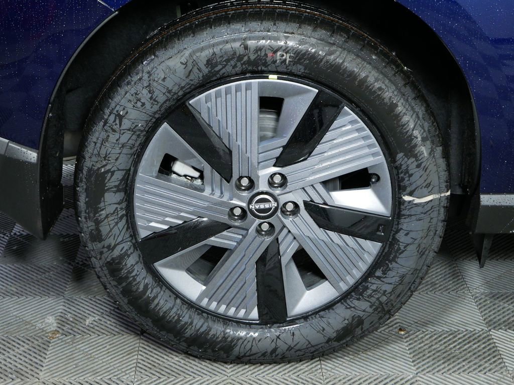 Used 2025 Nissan Murano SL image 11