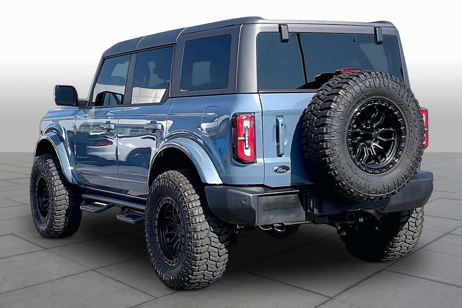 Used 2025 Ford Bronco Outer Banks AWD/4WD image 12