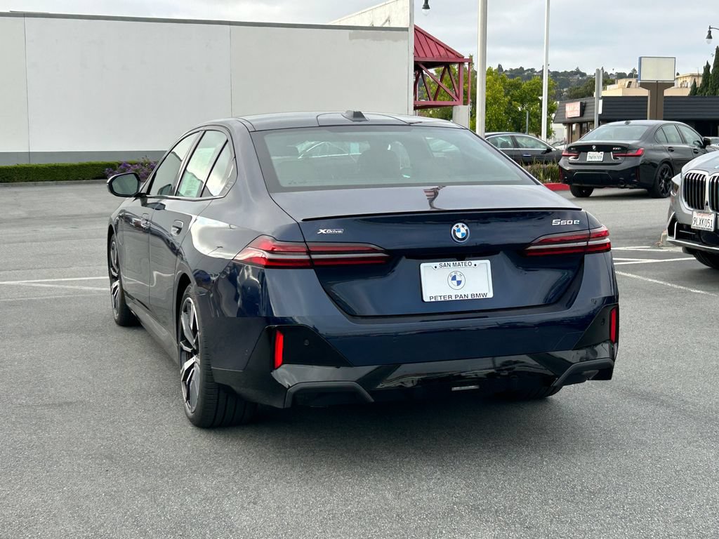 New 2027 BMW 550e xDrive w/ Executive Package AWD/4WD image 3