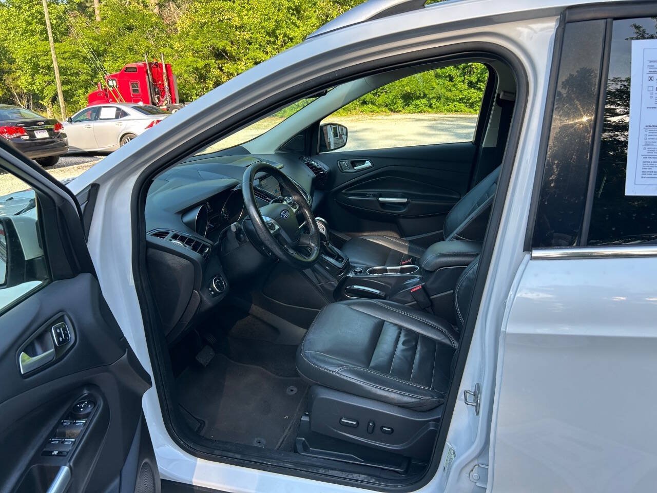 Used 2016 Ford Escape Titanium AWD/4WD image 11