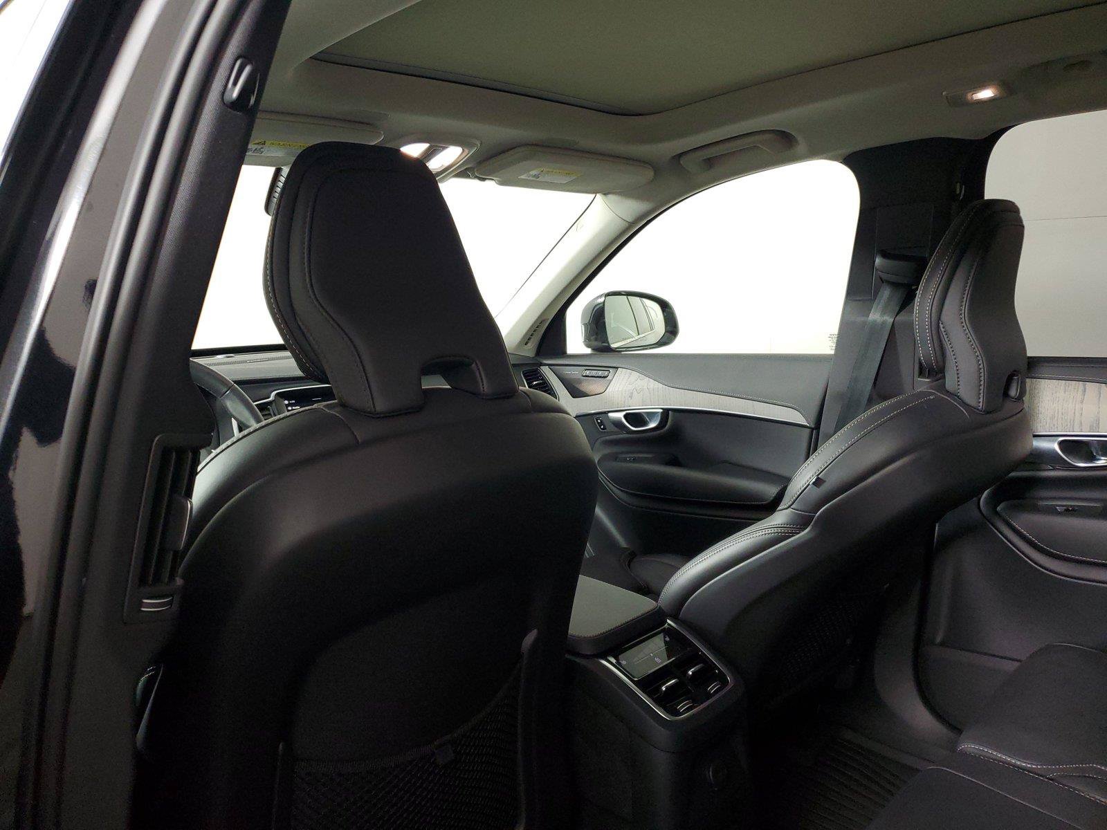 Certified 2024 Volvo XC90 T8 Ultimate w/ Protection Package AWD/4WD image 13
