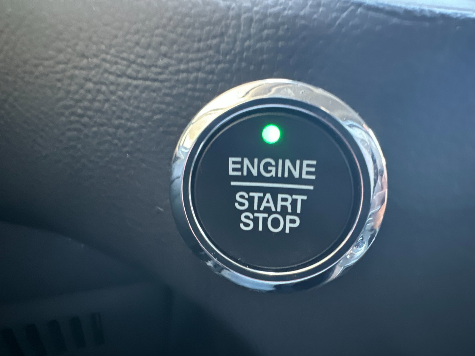 Certified 2022 Ford Edge SEL w/ Sport Appearance Package image 23