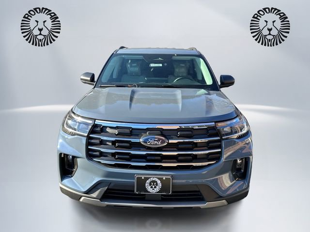 New 2026 Ford Explorer Active w/ Active Comfort Package image 2