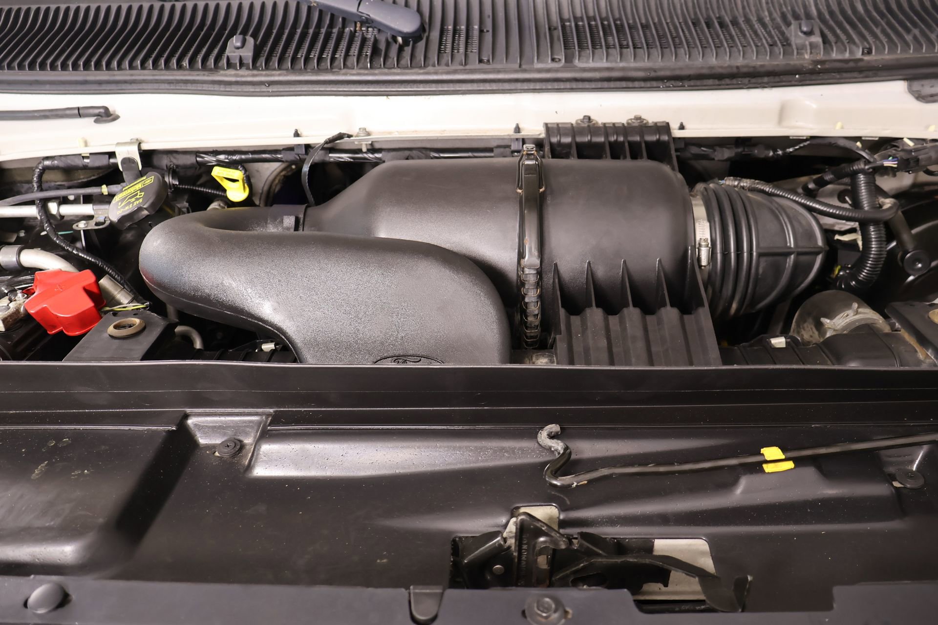 Used 2014 Ford E-150 and Econoline 150 w/ Commercial Cargo Van Package image 16