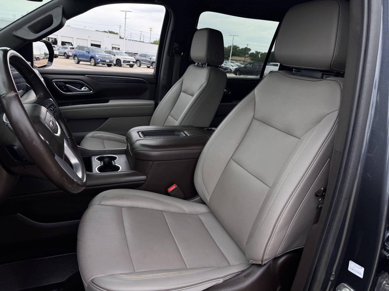 Used 2021 GMC Yukon XL SLT w/ SLT Luxury Package image 27