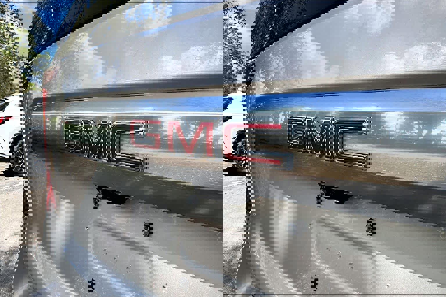 Used 2024 GMC Yukon Denali w/ Advanced Technology Package image 31