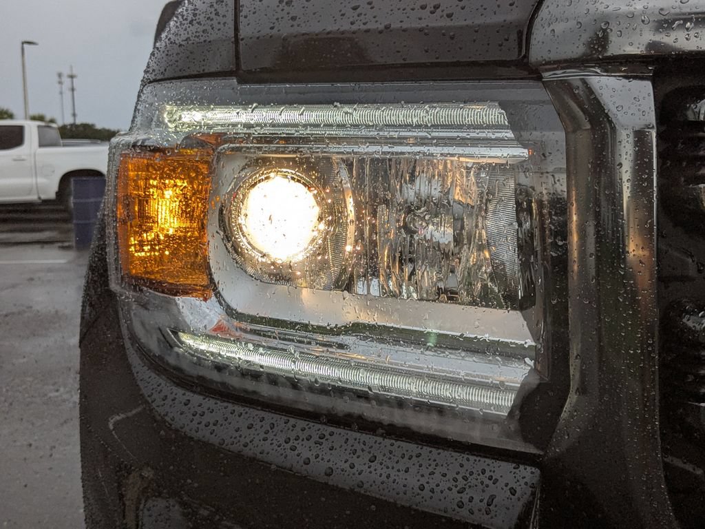 Certified 2022 GMC Canyon AT4 AWD/4WD image 12