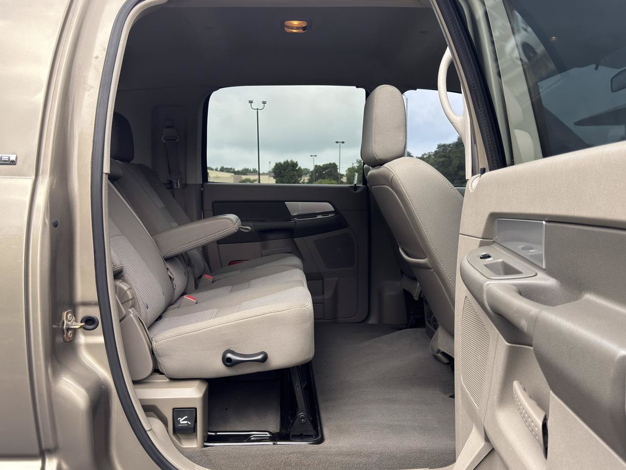 Used 2007 Dodge Ram 2500 Truck SLT w/ Protection Group AWD/4WD image 14