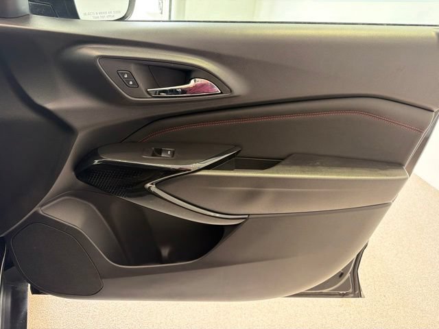 Certified 2025 Chevrolet Trax RS w/ Driver Confidence Package FWD image 11