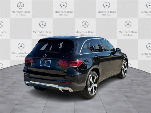 Used 2021 Mercedes-Benz GLC 300 4MATIC image 3