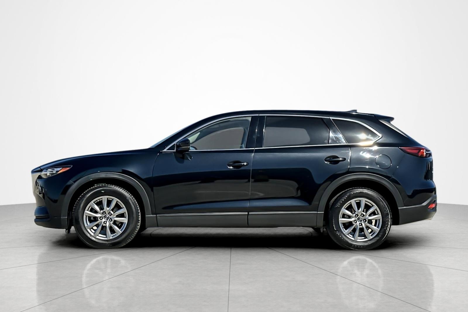Used 2019 MAZDA CX-9 Touring image 2