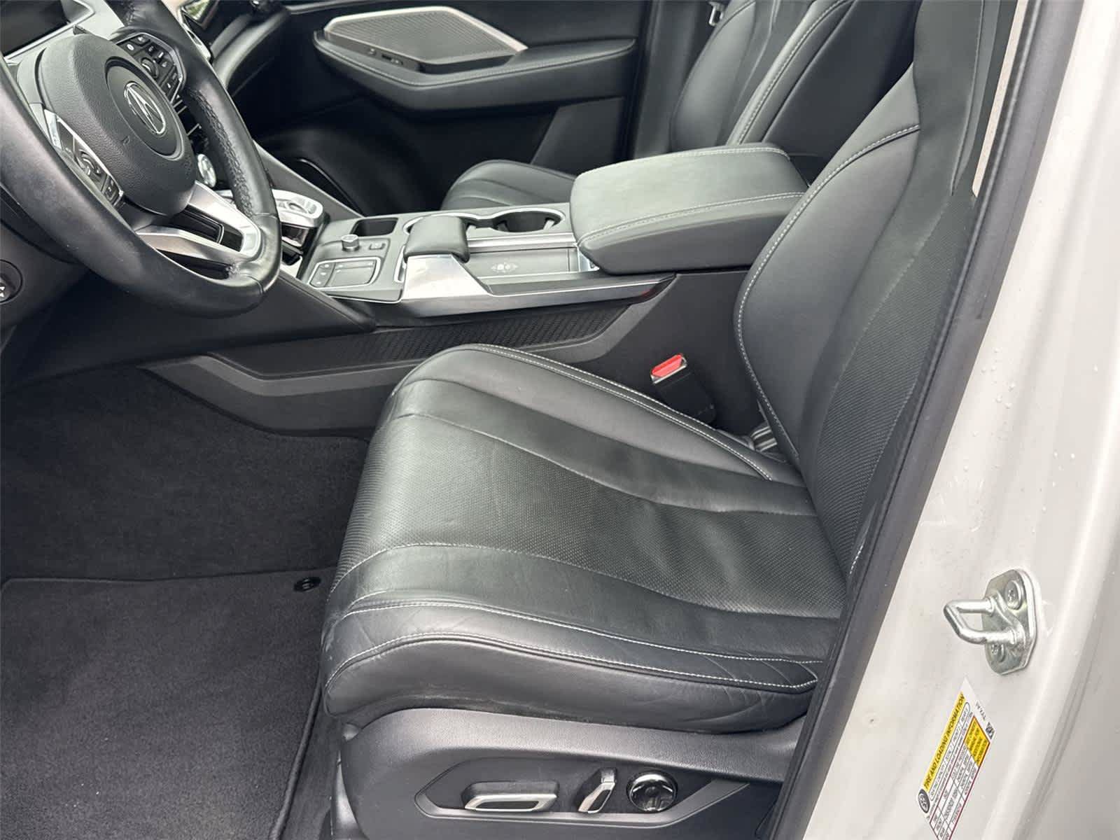 Used 2022 Acura MDX SH-AWD w/ Technology Package image 11
