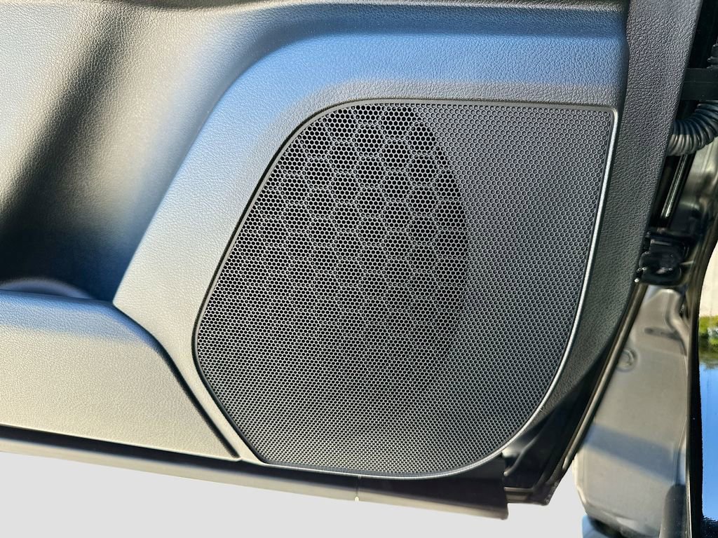 New 2026 Nissan Armada SL w/ Captain's Chari Seat Package RWD image 19